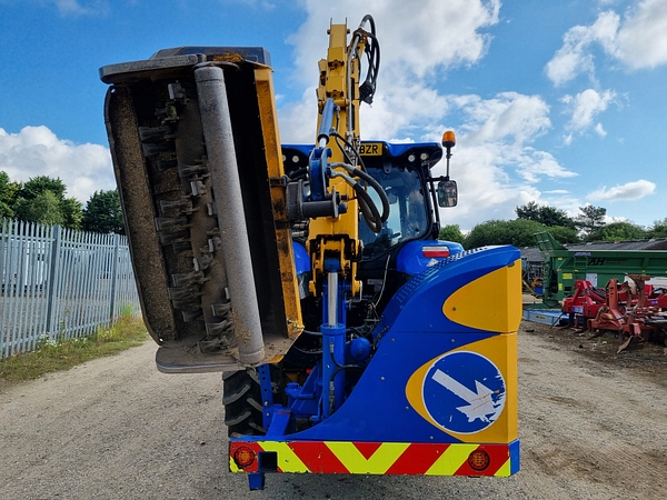 Chris Atkin & Son Ltd - New Holland T6.155